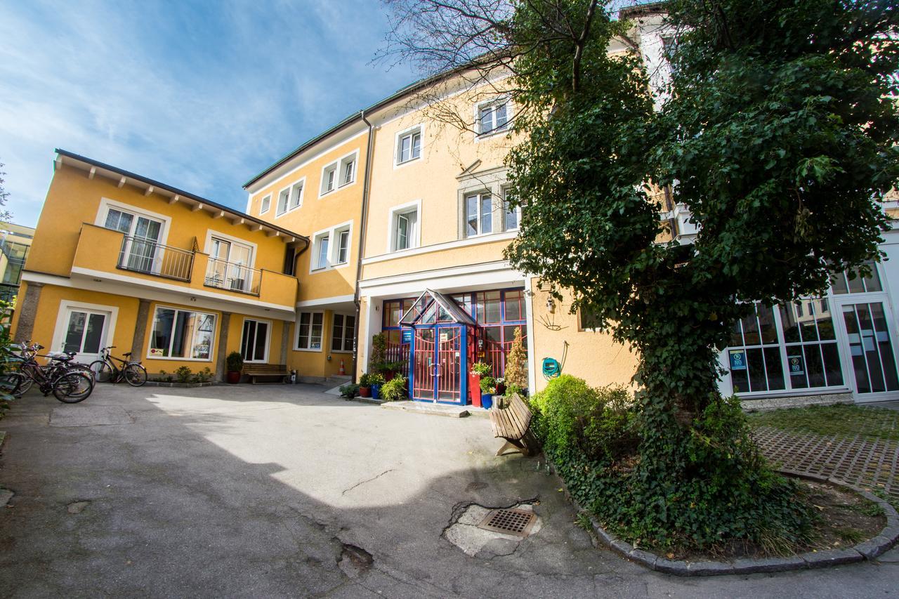 Yoho - International Youth Hostel Salzburg Luaran gambar
